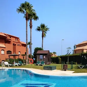Amplio Y Moderno En Con Preciosas Vistas 360º Al Mar Y La Montaña Estepona
